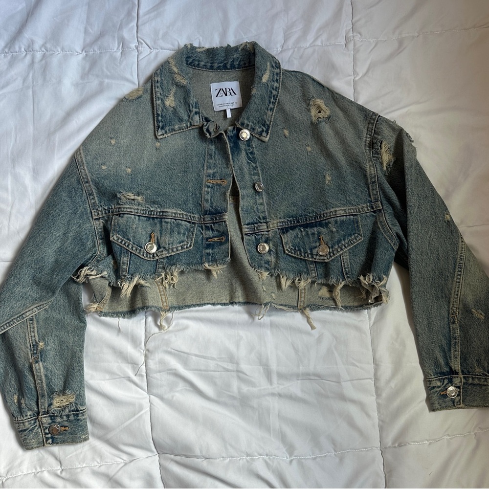 Zara Cropped Frayed Denim Jacket